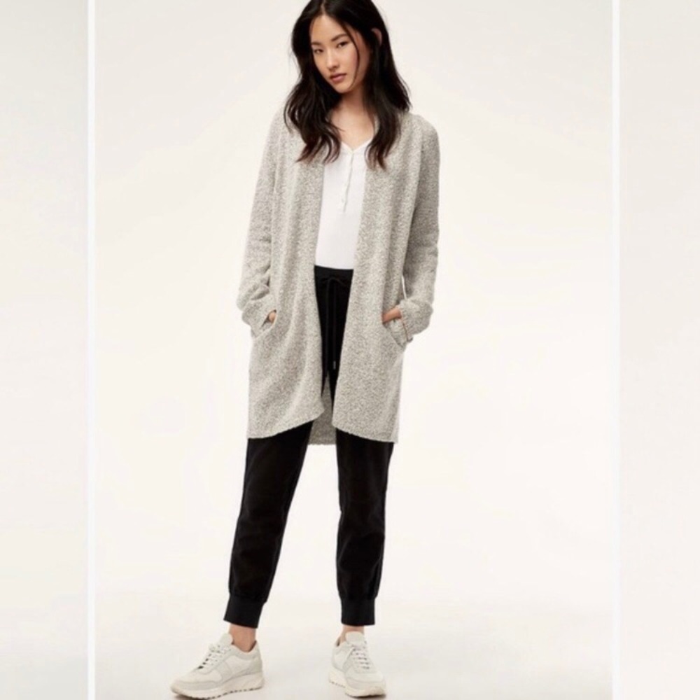 Aritzia Community Vetus Sweater